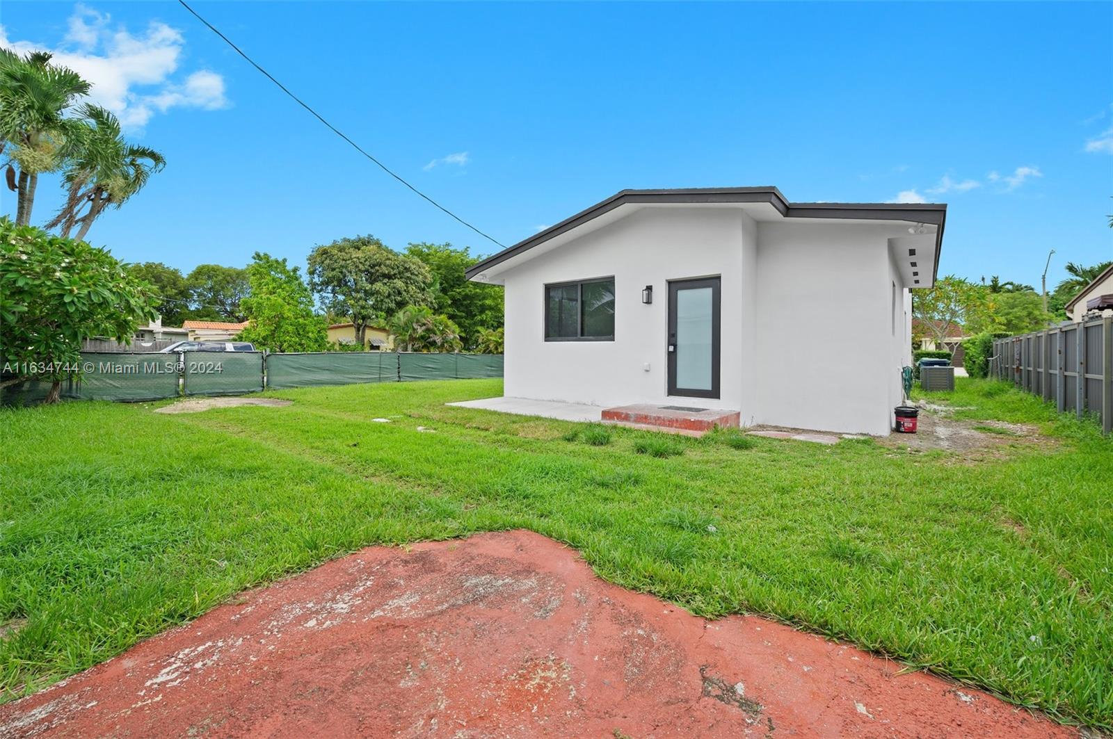 6401 Southwest 38th Street Miami, FL 33155 - Photo 31 of 32 Gallery Image 31