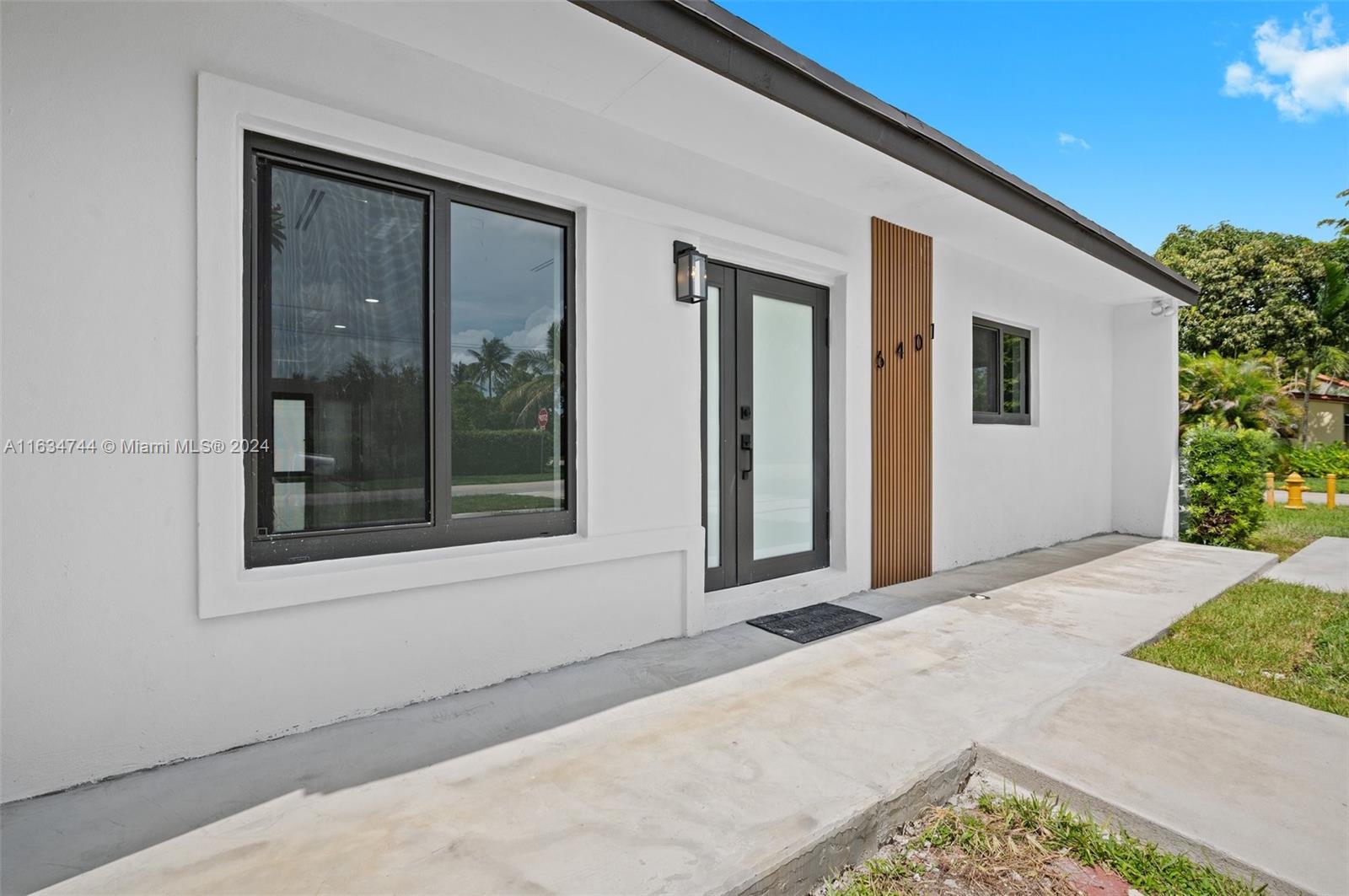6401 Southwest 38th Street Miami, FL 33155 - Photo 7 of 32 Gallery Image 7