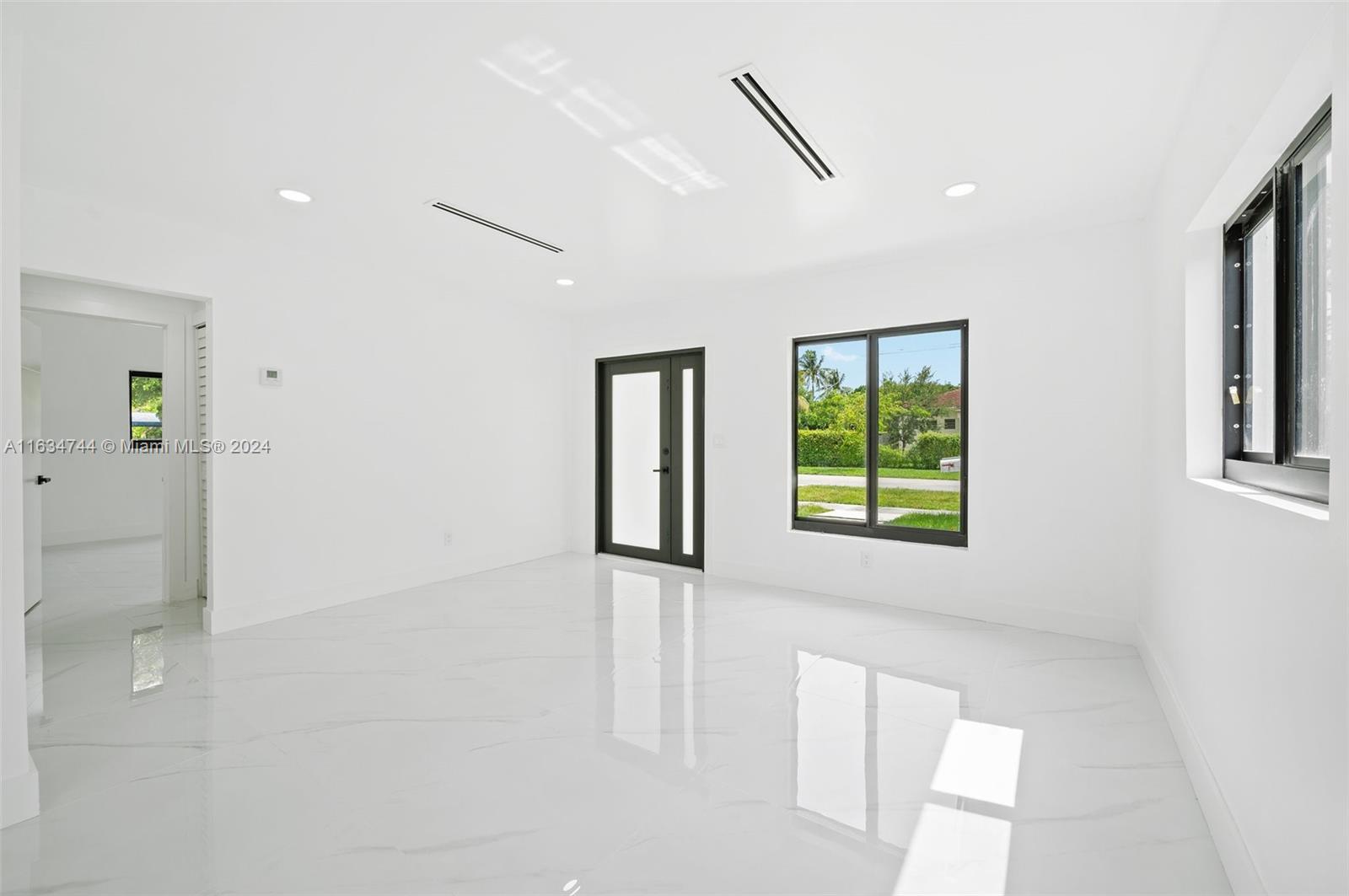 6401 Southwest 38th Street Miami, FL 33155 - Photo 8 of 32 Gallery Image 8
