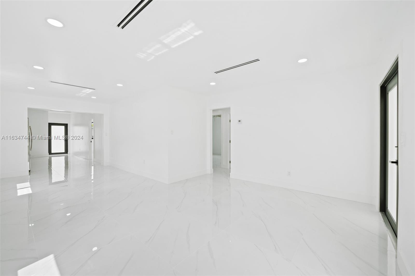 6401 Southwest 38th Street Miami, FL 33155 - Photo 9 of 32 Gallery Image 9