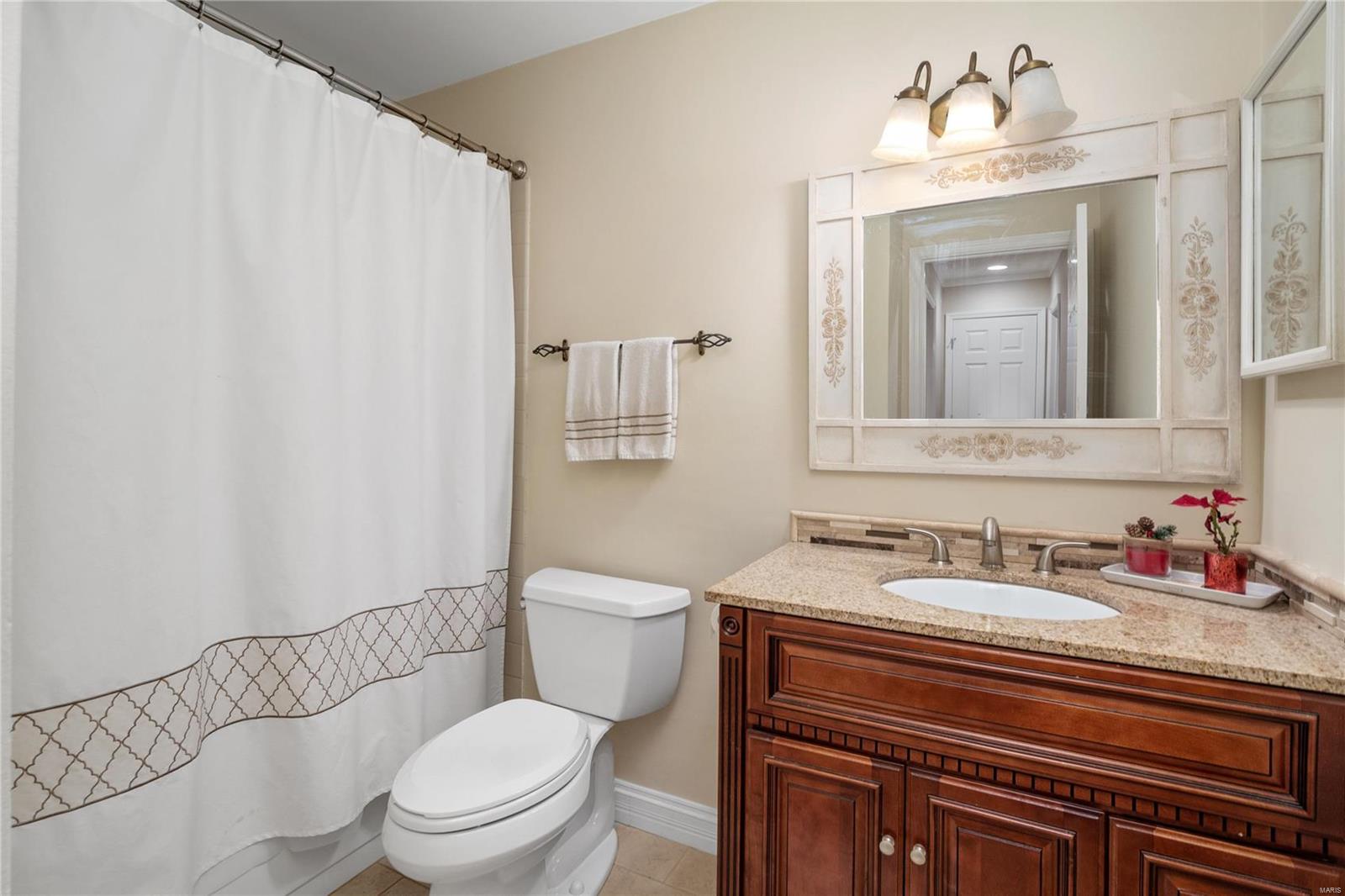 534 Hickory Ridge Court St. Louis, MO 63131 - Photo 19 of 34 Gallery Image 19