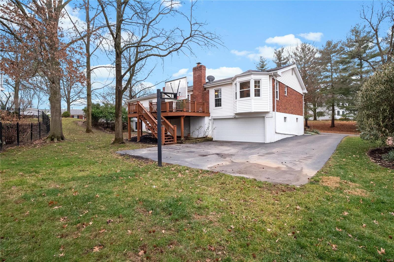 534 Hickory Ridge Court St. Louis, MO 63131 - Photo 33 of 34 Gallery Image 33