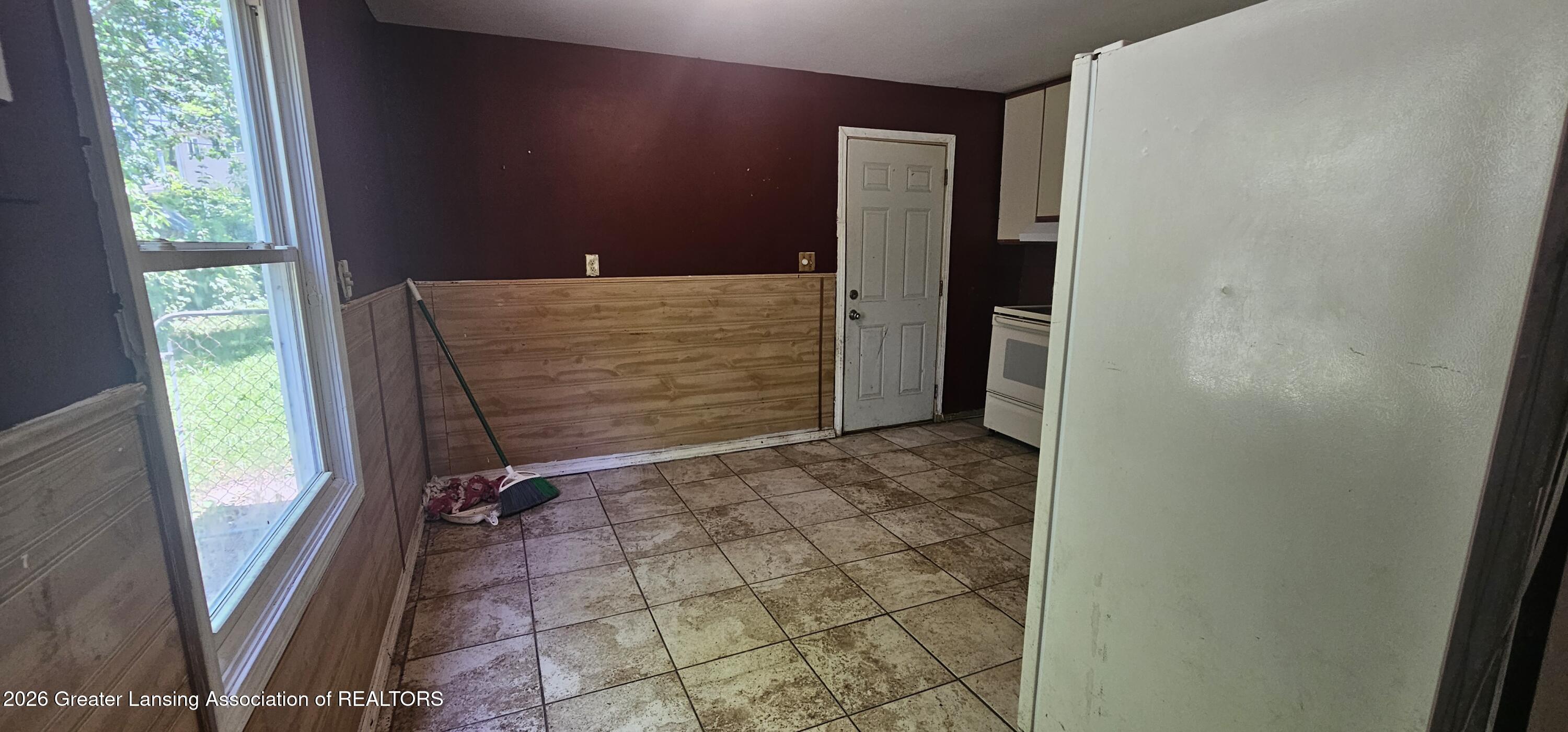 3921 Ingham Street Lansing, MI 48911 - Photo 6 of 11 20260701_140712