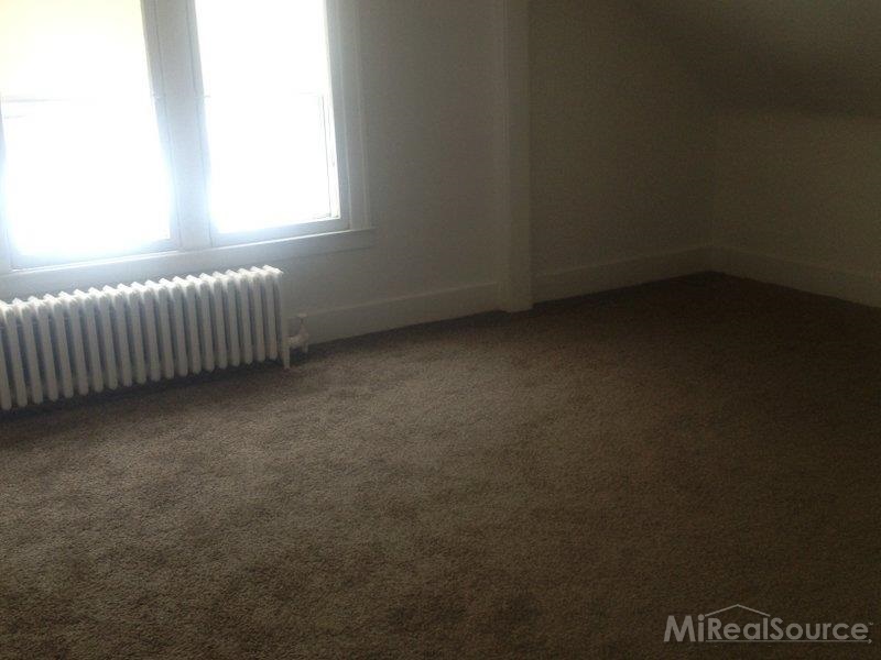 910 Neff Road, Unit 912 Grosse Pointe, MI 48230 - Photo 29 of 33