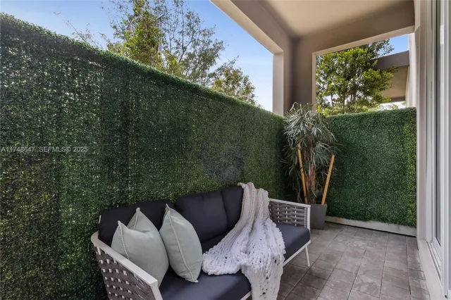 $19,800 | 3580 Southwest 23rd Street, Unit 3580, Miami, FL 33145