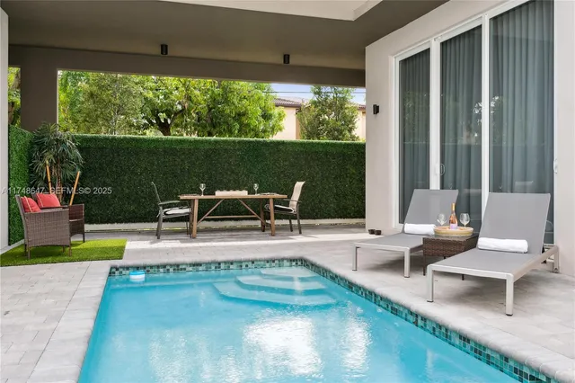 $19,800 | 3580 Southwest 23rd Street, Unit 3580, Miami, FL 33145