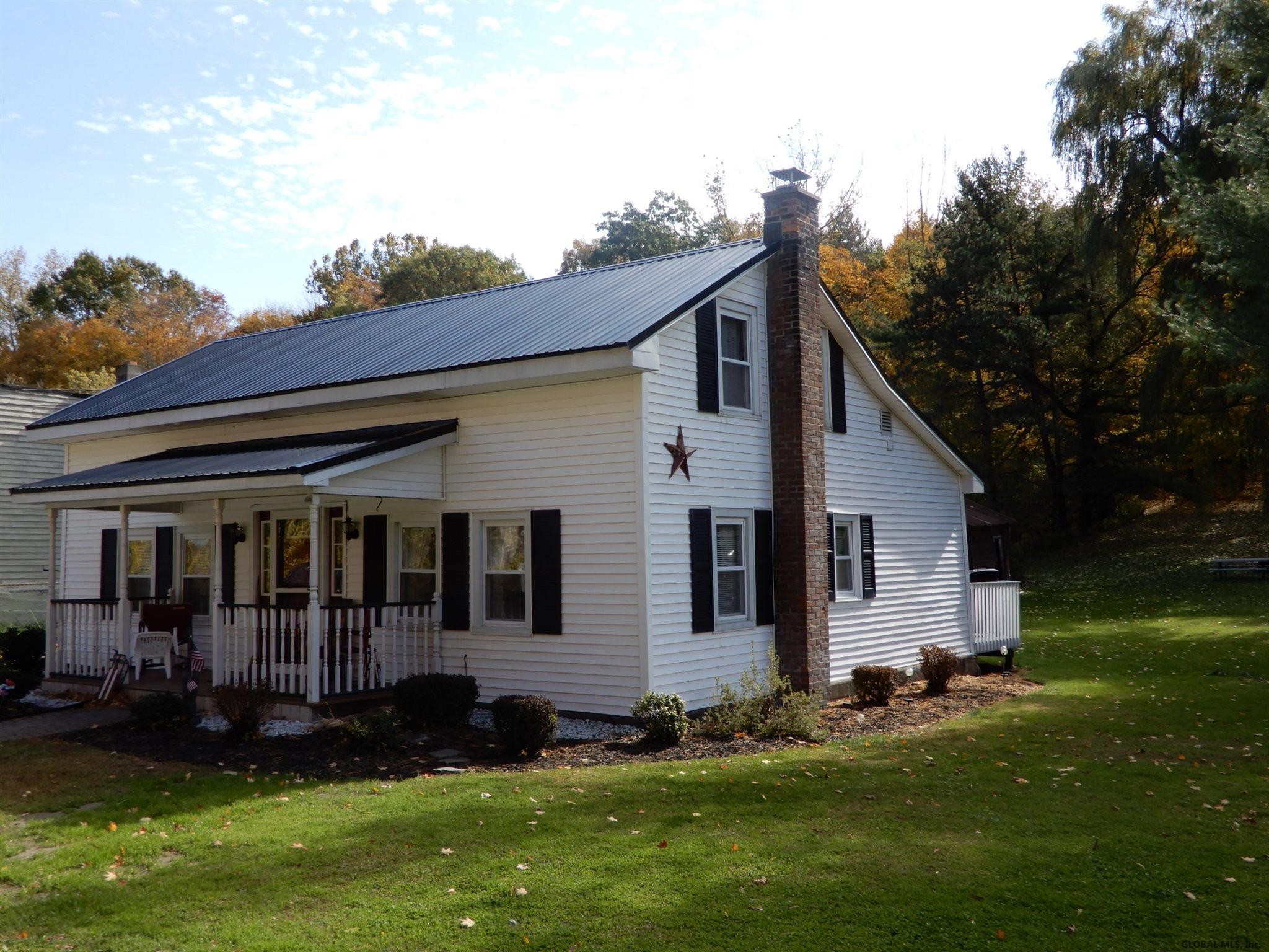 64 River Road Pittstown, NY 12094 - Photo 2 of 22 Photo 2