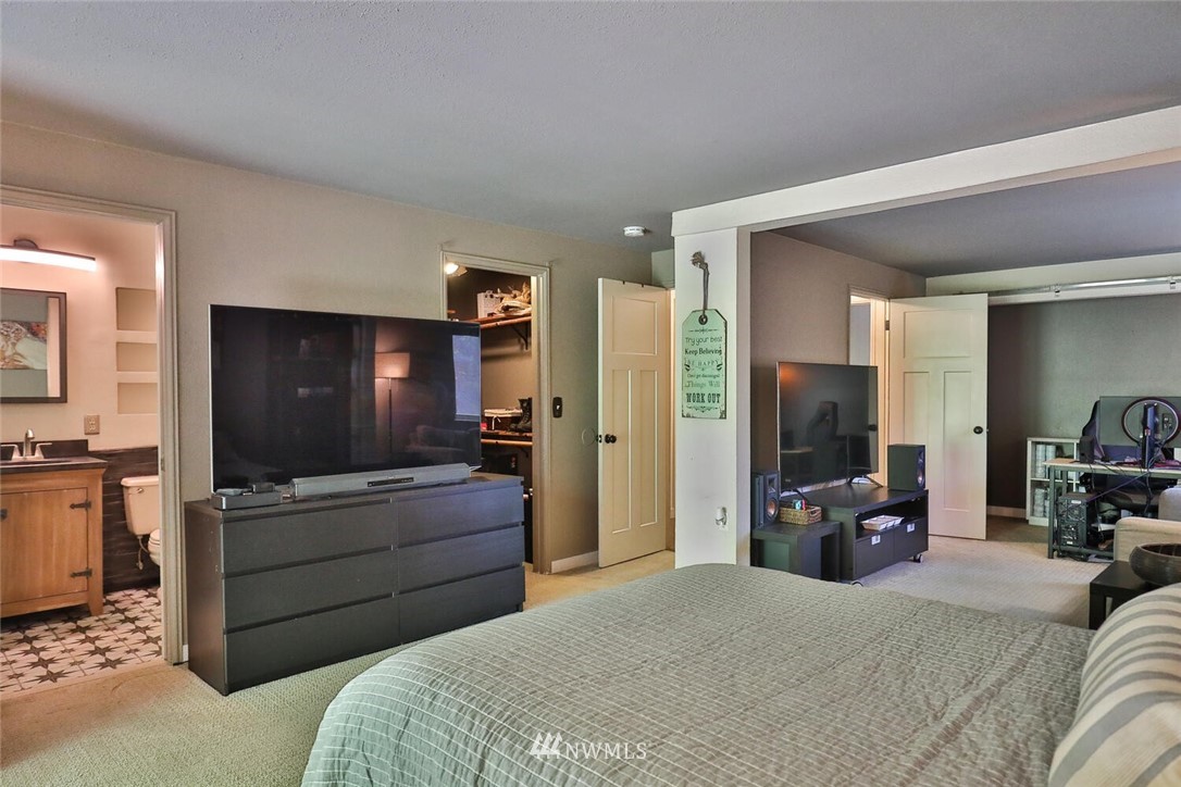 14514 Southeast 165th Place Renton, WA 98058 - Photo 19 of 40 Gallery Image 19