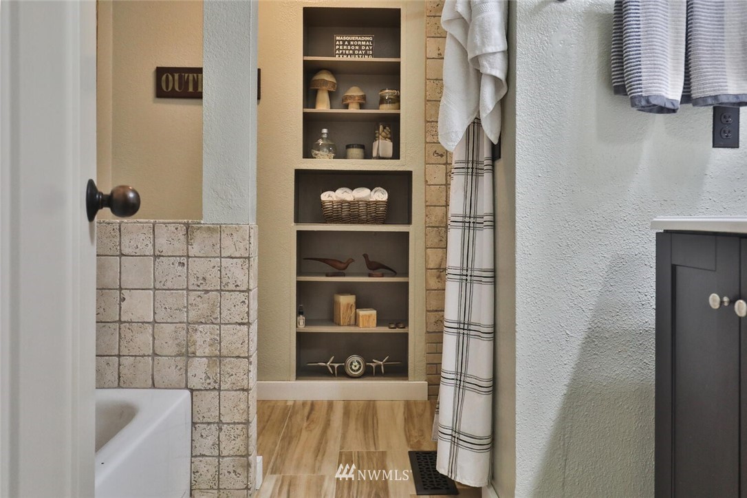 14514 Southeast 165th Place Renton, WA 98058 - Photo 26 of 40 Gallery Image 26