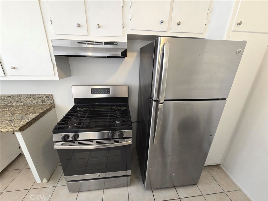 439 Le Doux Road, Unit 1 Los Angeles, CA 90048 - Photo 10 of 24