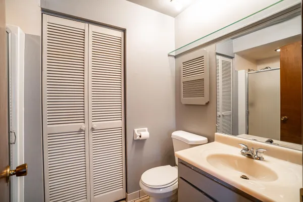 $220,000 | 5190 Woodbridge Lane South, Greenfield, WI 53221