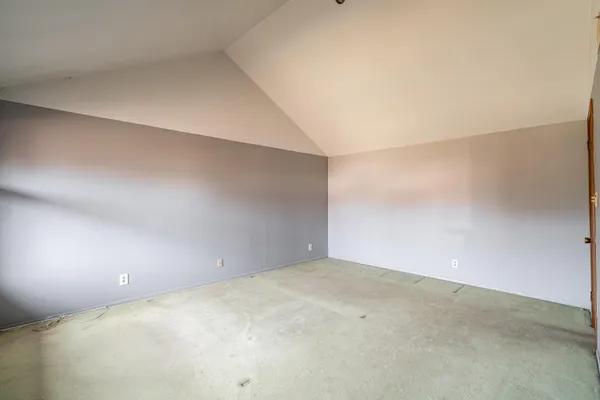 $220,000 | 5190 Woodbridge Lane South, Greenfield, WI 53221