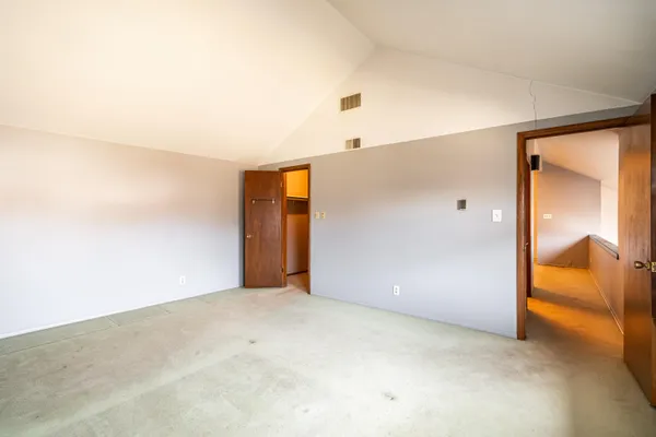 $220,000 | 5190 Woodbridge Lane South, Greenfield, WI 53221