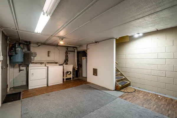 $220,000 | 5190 Woodbridge Lane South, Greenfield, WI 53221