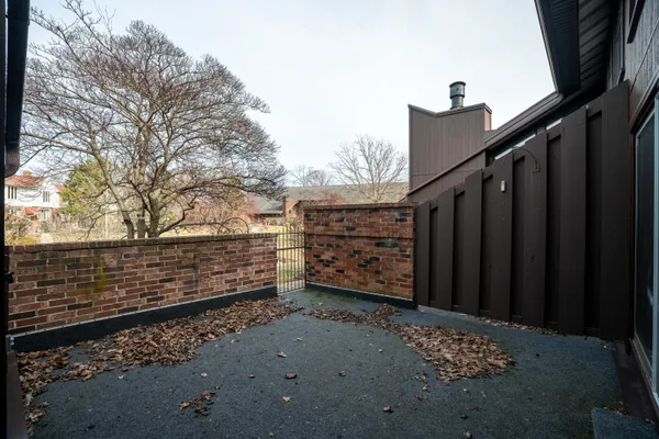 $220,000 | 5190 Woodbridge Lane South, Greenfield, WI 53221