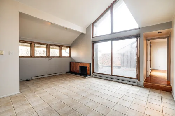 $220,000 | 5190 Woodbridge Lane South, Greenfield, WI 53221