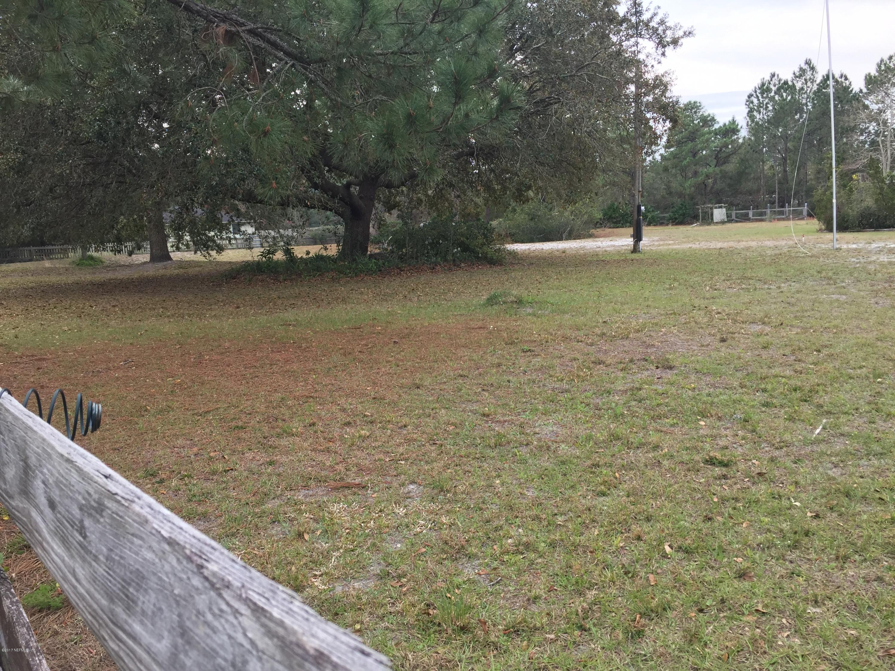 10400 Sawpit Road Jacksonville, FL 32226 - Photo 12 of 30 a view of outdoor space and yard