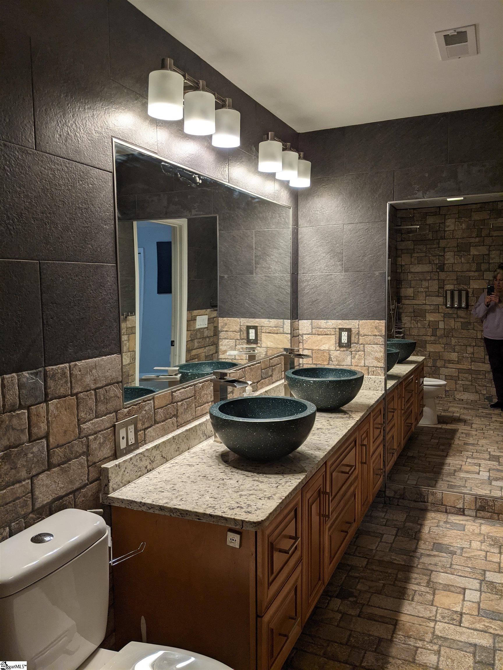 1606 Hudson Road Greer, SC 29650 - Photo 14 of 25 Gallery Image 14
