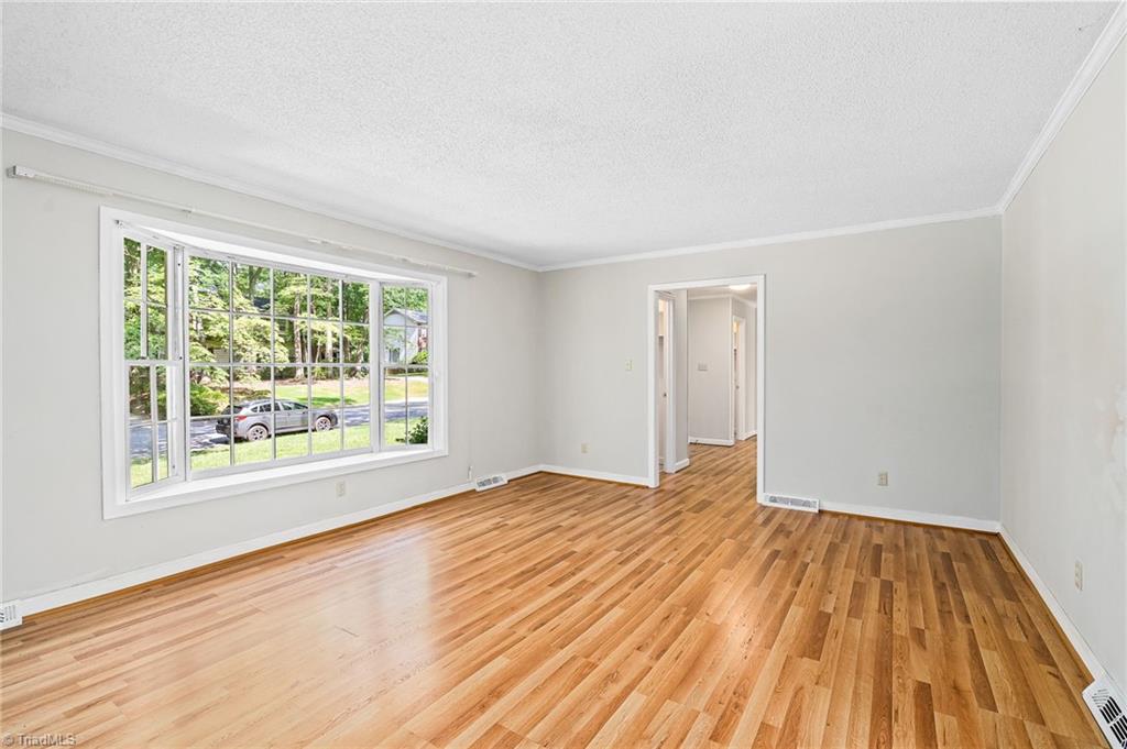 1706 Scarborough Road High Point, NC 27265 - Photo 20 of 46 Gallery Image 20