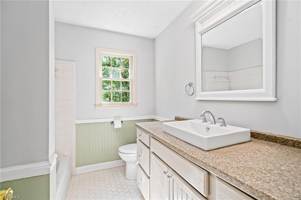 1706 Scarborough Road High Point, NC 27265 - Photo 24 of 46 Gallery Image 24