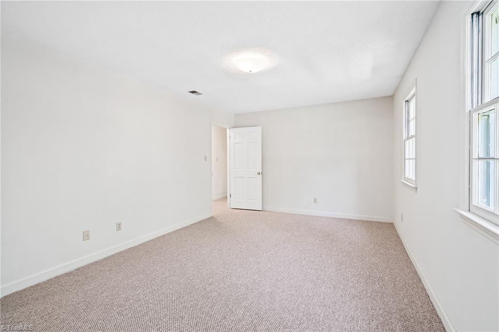 1706 Scarborough Road High Point, NC 27265 - Photo 27 of 46 Gallery Image 27
