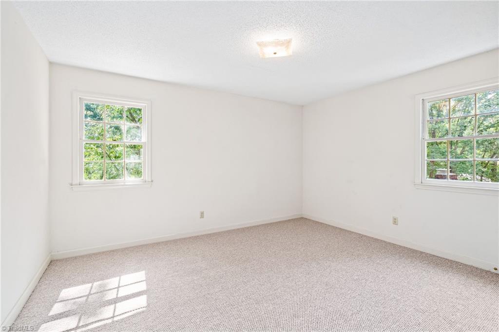 1706 Scarborough Road High Point, NC 27265 - Photo 29 of 46 Gallery Image 29