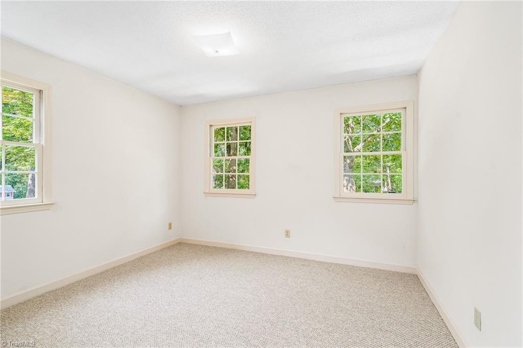 1706 Scarborough Road High Point, NC 27265 - Photo 32 of 46 Gallery Image 32