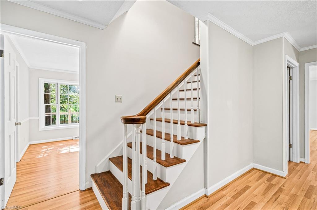 1706 Scarborough Road High Point, NC 27265 - Photo 7 of 46 Gallery Image 7