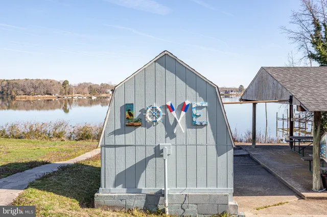 $332,565 | 2 Ferry Landing, Colonial Beach, VA 22443