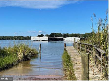 2 Ferry Landing Colonial Beach, VA 22443 - Photo 61 of 62 a view of a lake with houses