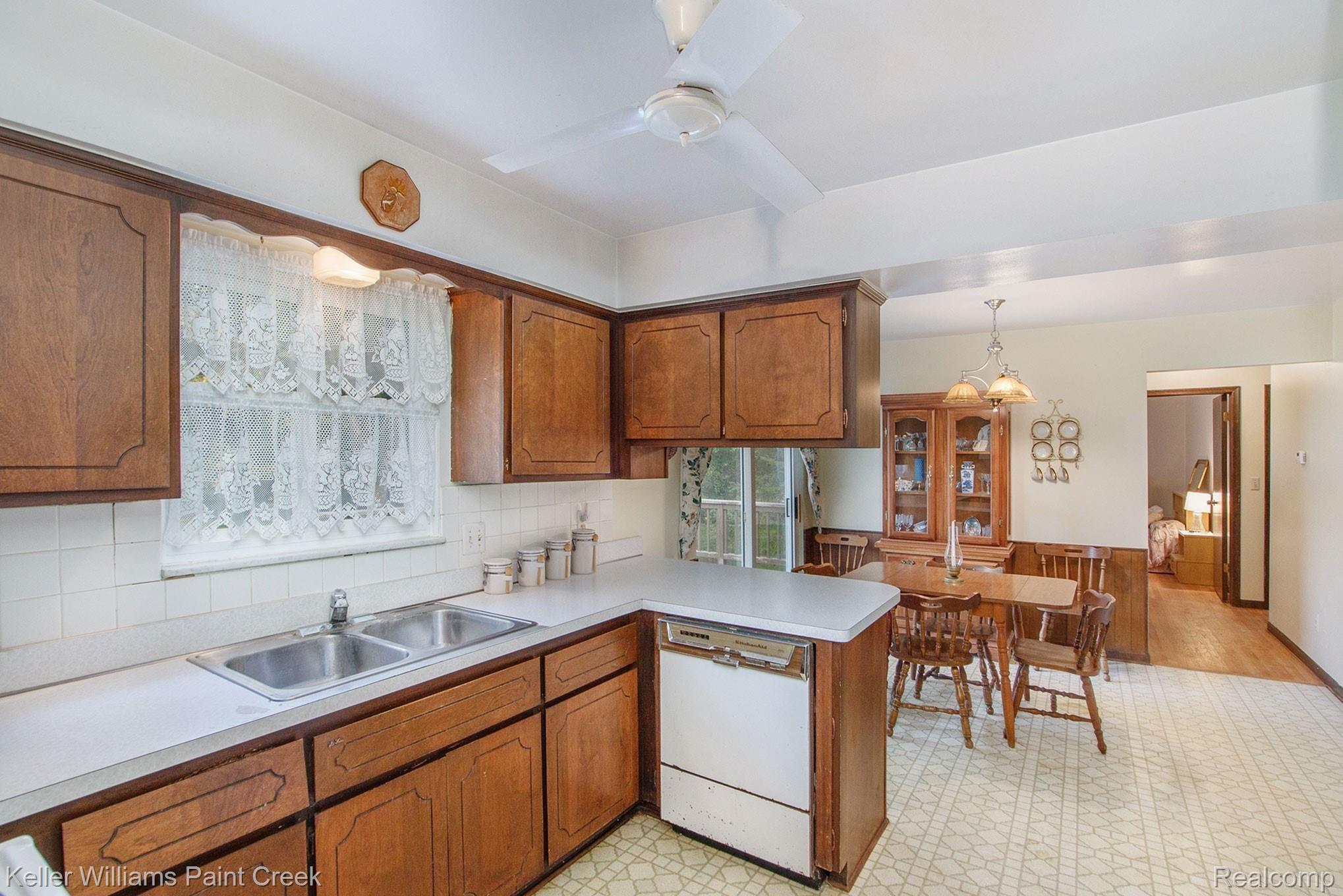 5490 Sandhill Road Almont, MI 48003 - Photo 8 of 25 BPG_9010.jpg