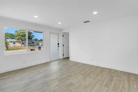 $445,000 | 311 Northwest 12th Avenue, Delray Beach, FL 33444