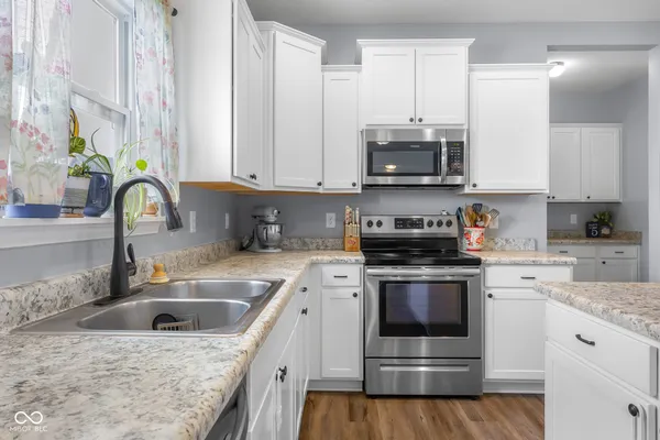 $369,000 | 2015 Amur Court, Columbus, IN 47201