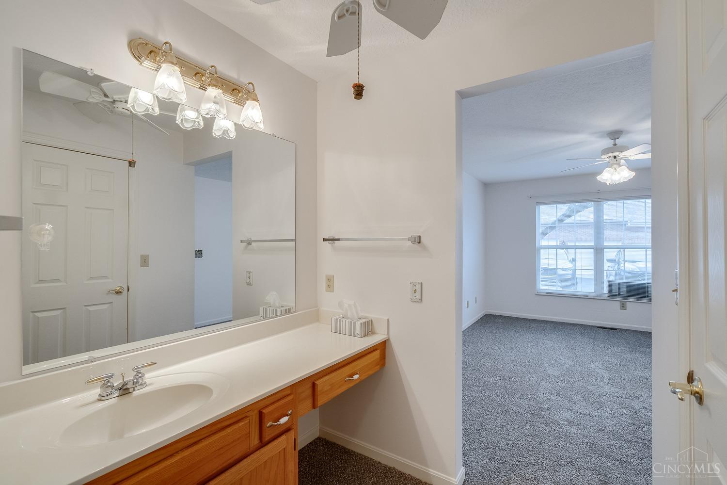 3711 Galbraith Road, Unit 70 Cincinnati, OH 45247 - Photo 32 of 60 Gallery Image 32