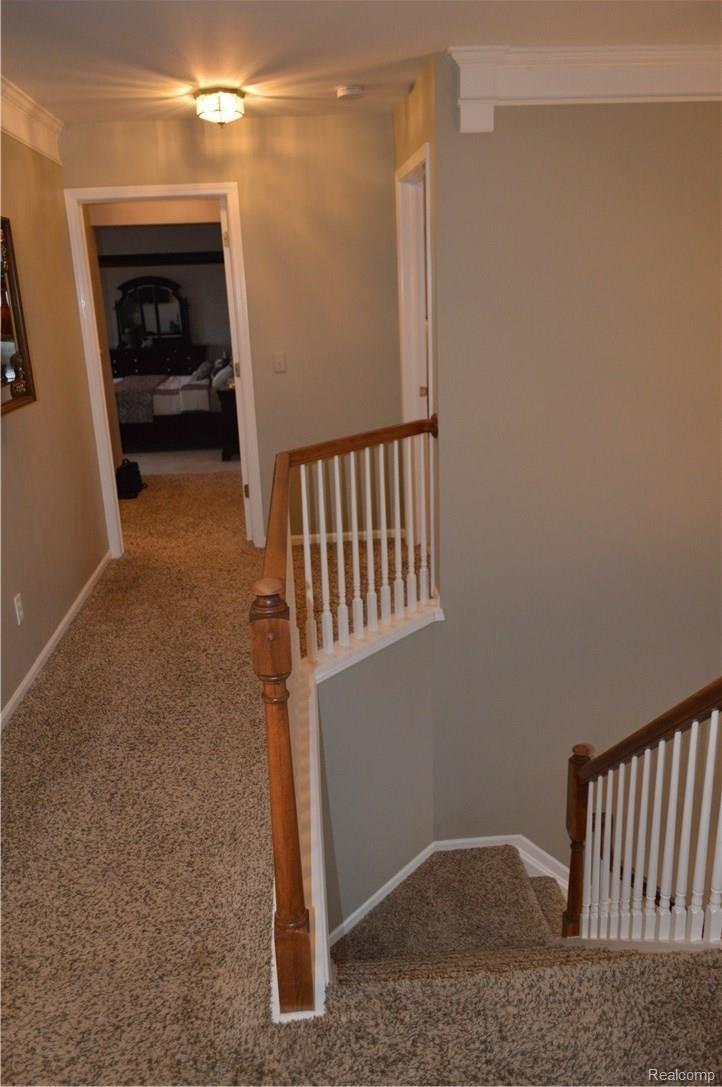 742 Caribou Court Rochester, MI 48307 - Photo 22 of 58 Upstairs Hallway facing Master Bedroom