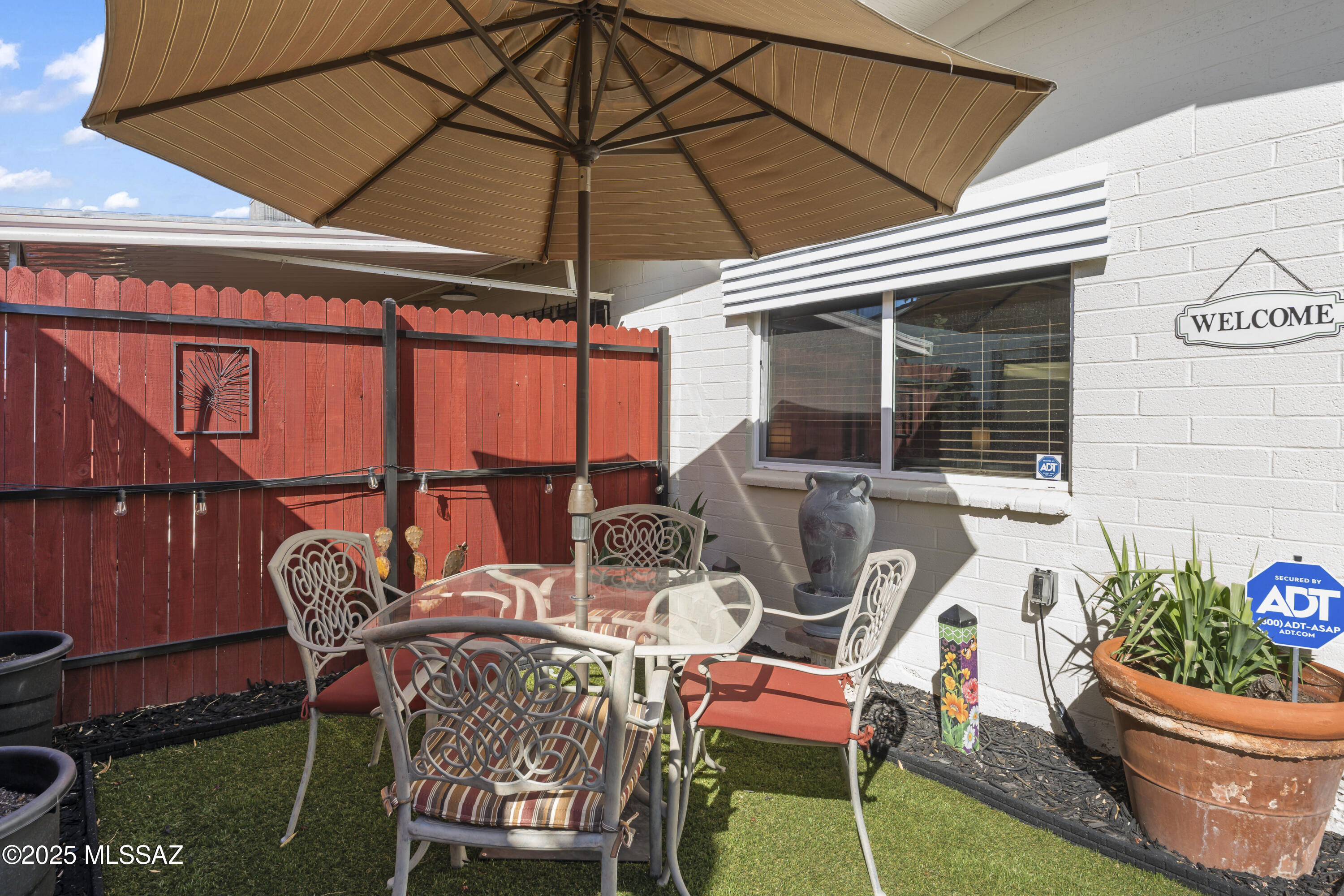 492 North Silverbell Road, Unit #A Tucson, AZ 85745 - Photo 3 of 33