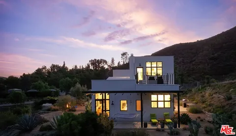 $3,899,999 | 34067 Mulholland Highway, Malibu, CA 90265