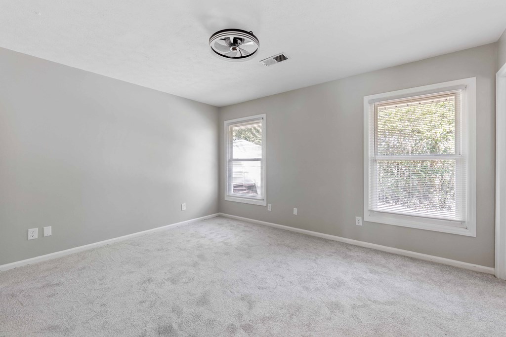 4601 Ritch Haven Road Columbus, GA 31909 - Photo 14 of 24 an empty room with a window