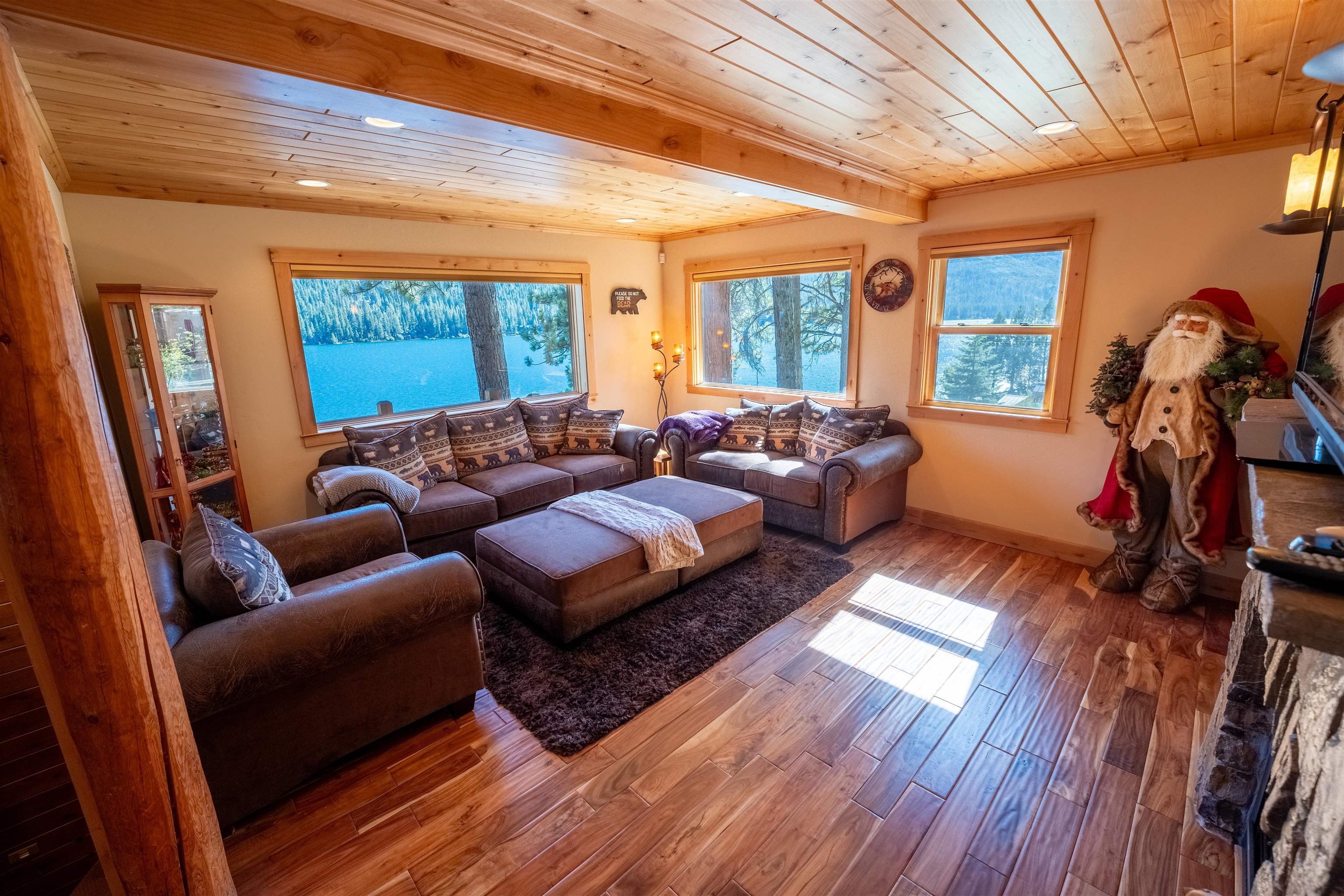 14942 Donner Pass Road Truckee, CA 96161 - Photo 14 of 21 Gallery Image 14