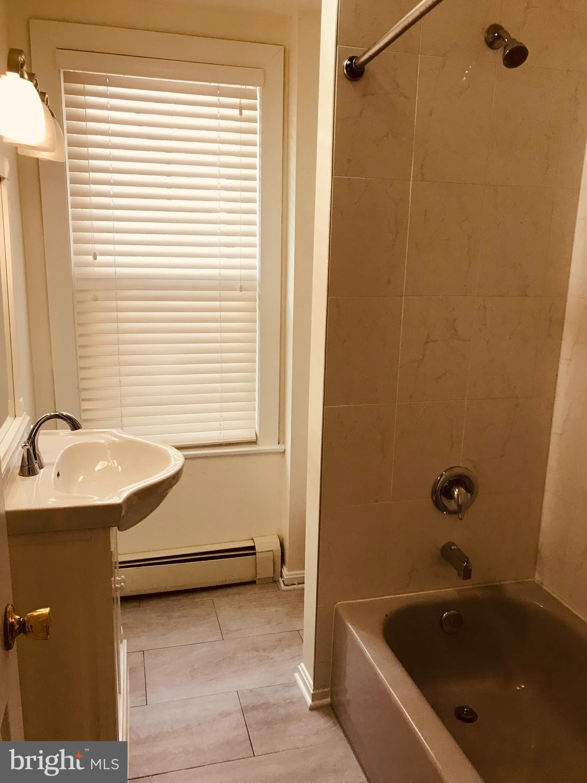 1506 Riverside Avenue Baltimore, MD 21230 - Photo 13 of 29 Bathroom