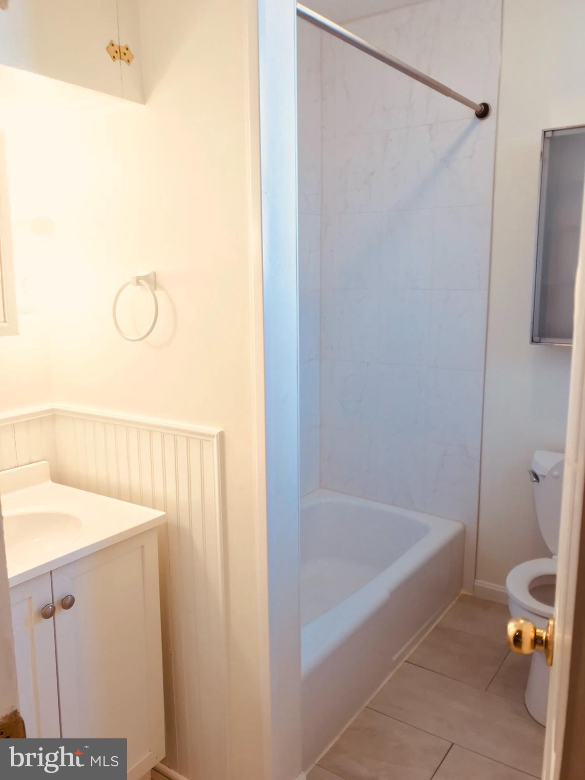 1506 Riverside Avenue Baltimore, MD 21230 - Photo 14 of 29 Bathroom