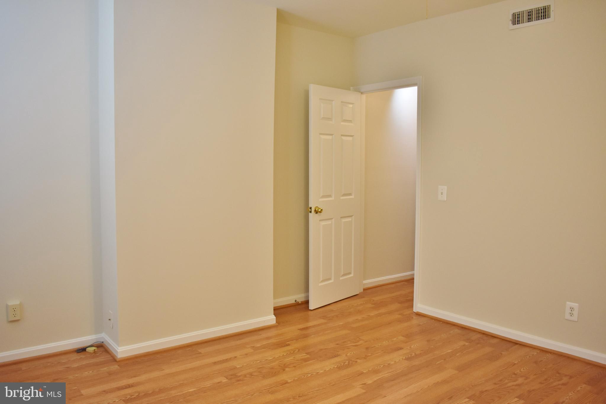 1506 Riverside Avenue Baltimore, MD 21230 - Photo 10 of 29 Bedroom