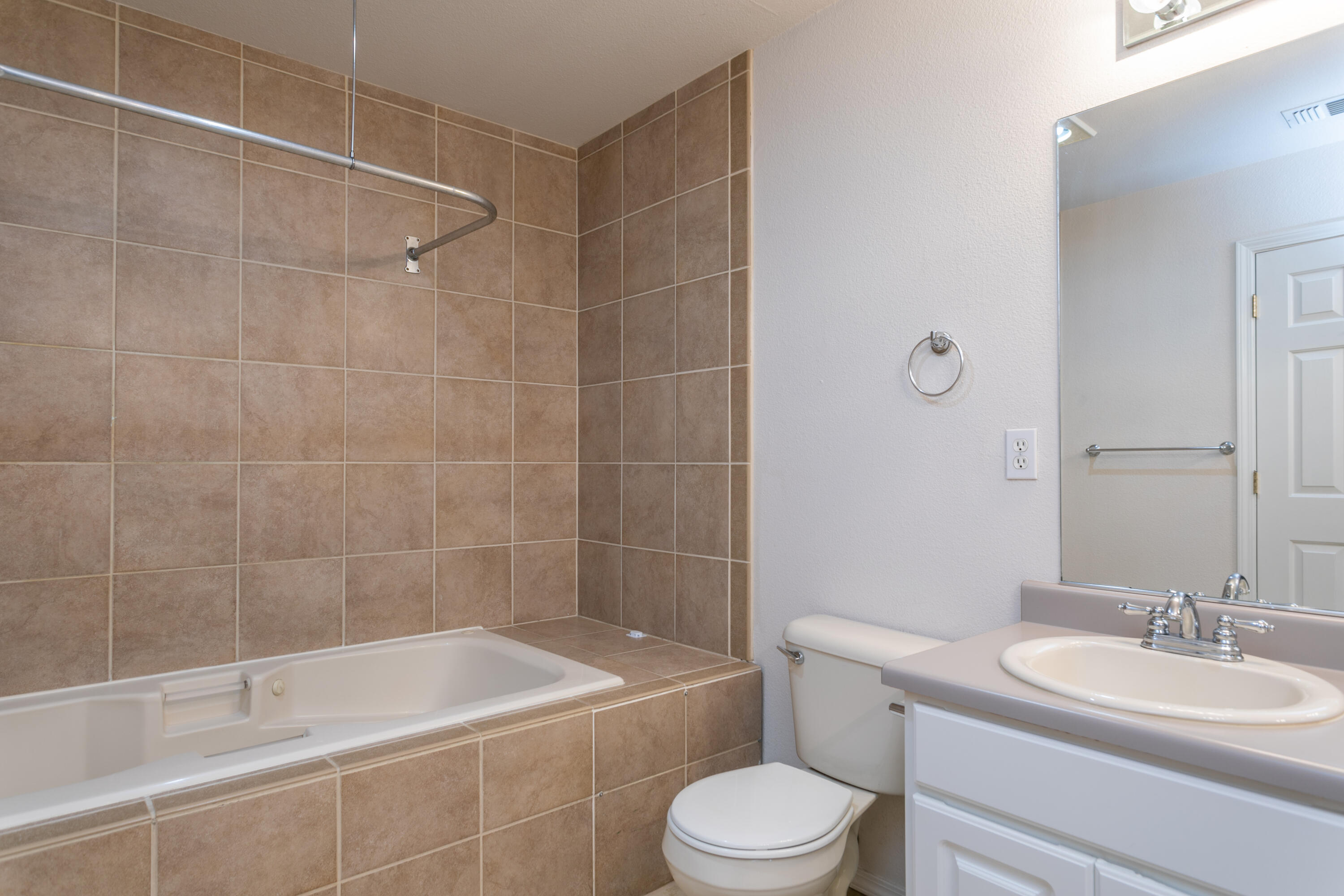 623 Shadow Way Central Point, OR 97502 - Photo 25 of 37 Shadow632-7576