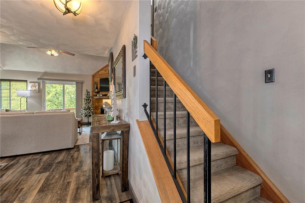 2104 South Ridge Terrace Hidden Valley, PA 15502 - Photo 26 of 50 Steps to the loft
