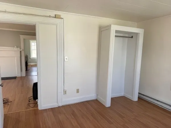 $2,000 | 162 Hanover Street, Unit 2, Fall River, MA 02720