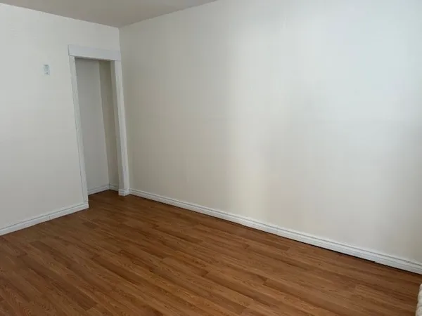 $2,000 | 162 Hanover Street, Unit 2, Fall River, MA 02720