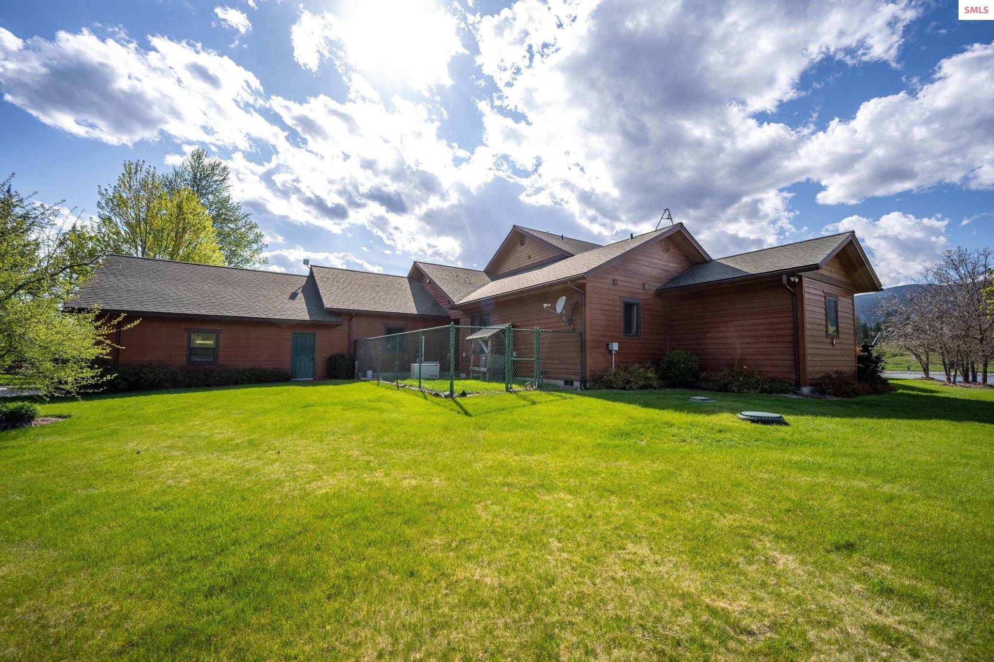 289 Gold Road Naples, ID 83847 - Photo 78 of 98 Gallery Image 78