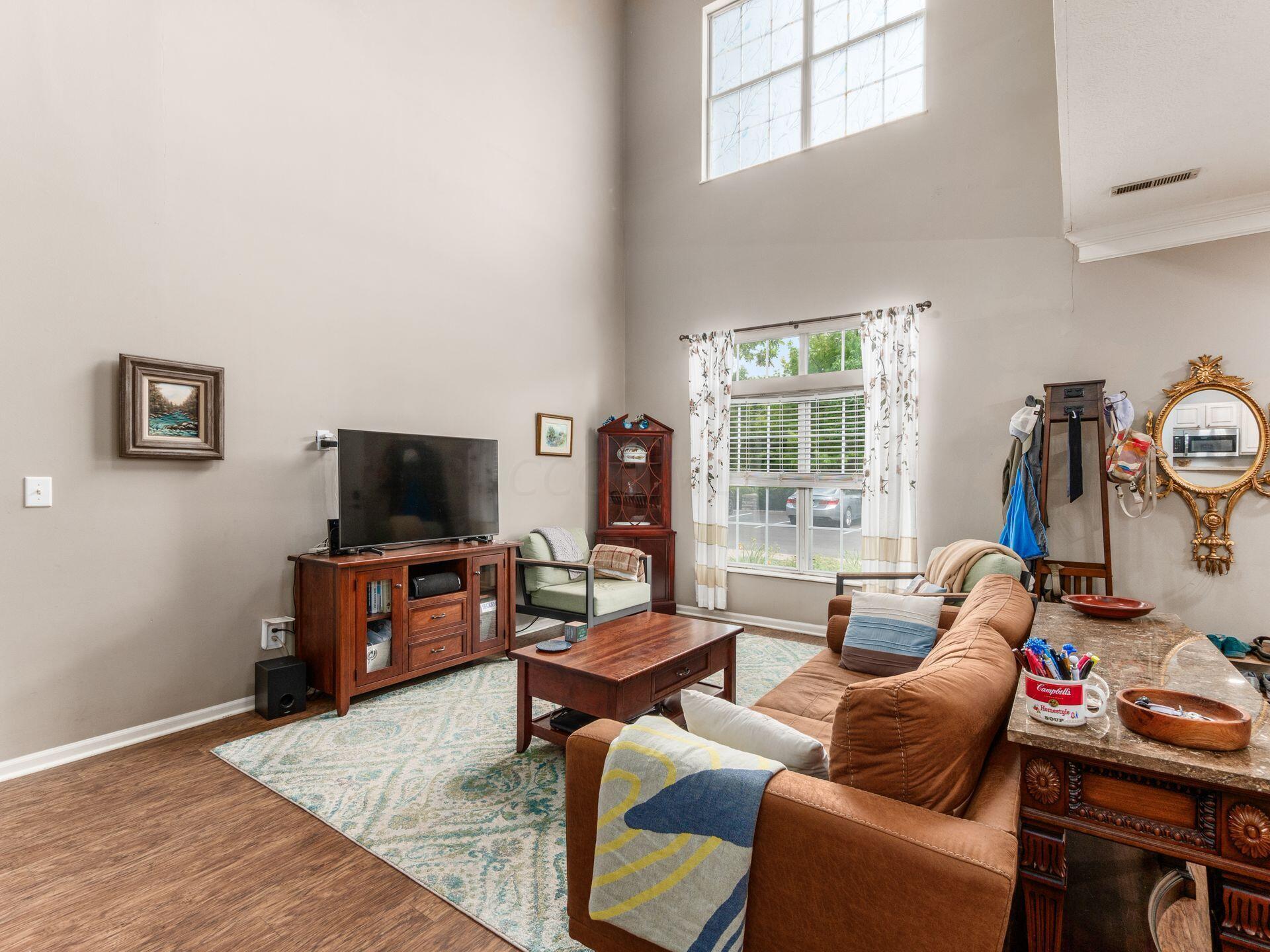 6010 Inishmore Lane Dublin, OH 43017 - Photo 9 of 48 Great Room 4