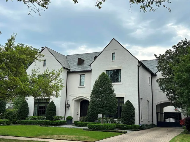 $3,550,000 | 3717 Carlon Street, Southside Place, TX 77005