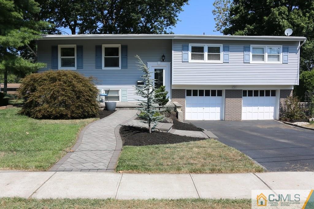 21 Merker Drive Edison, NJ 08837 - Photo 1 of 25 Gallery Image 1